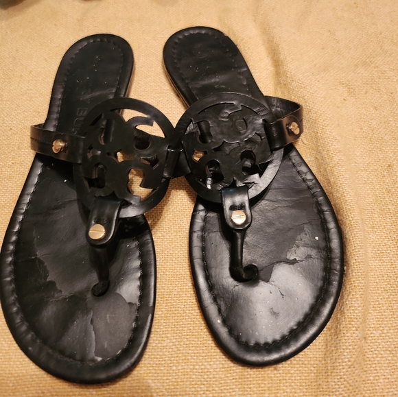Tory Burch Shoes - Tory Burch flip flops size 6